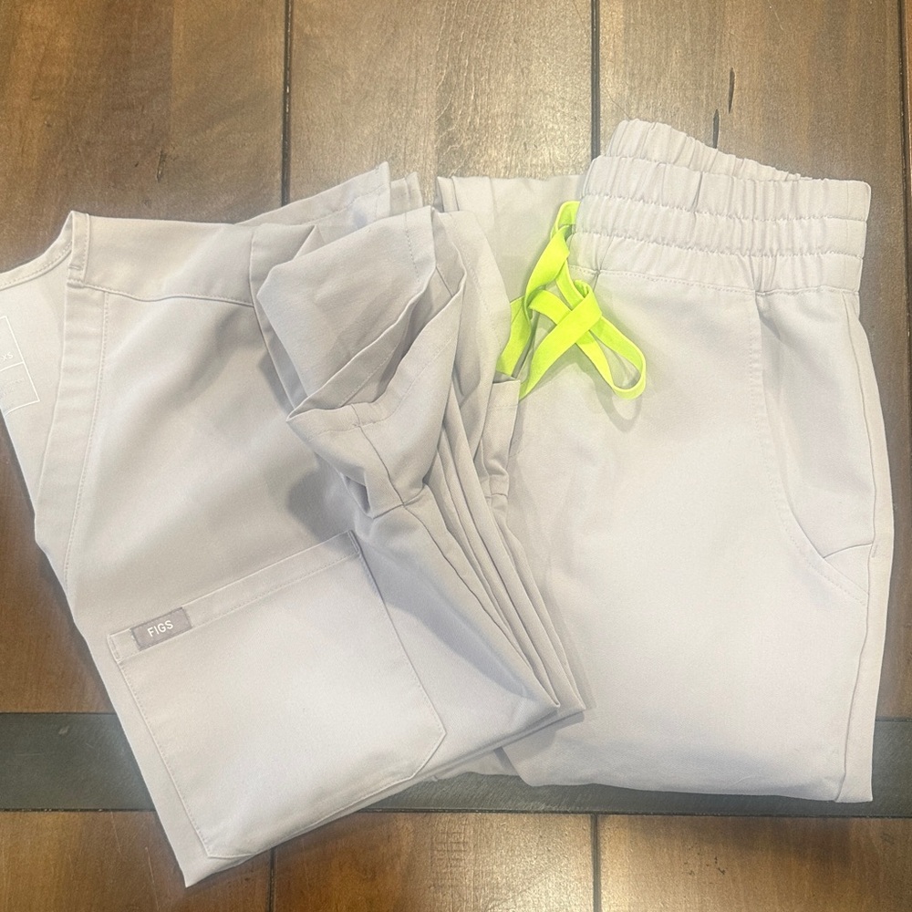Figs Slate Gray Scrub Set